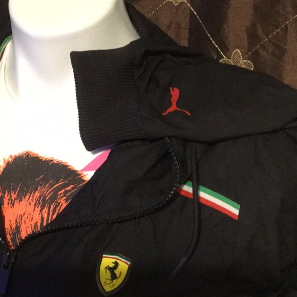 Puma Scuderia Ferrari hooded windbreaker size M - Picture 3 of 8